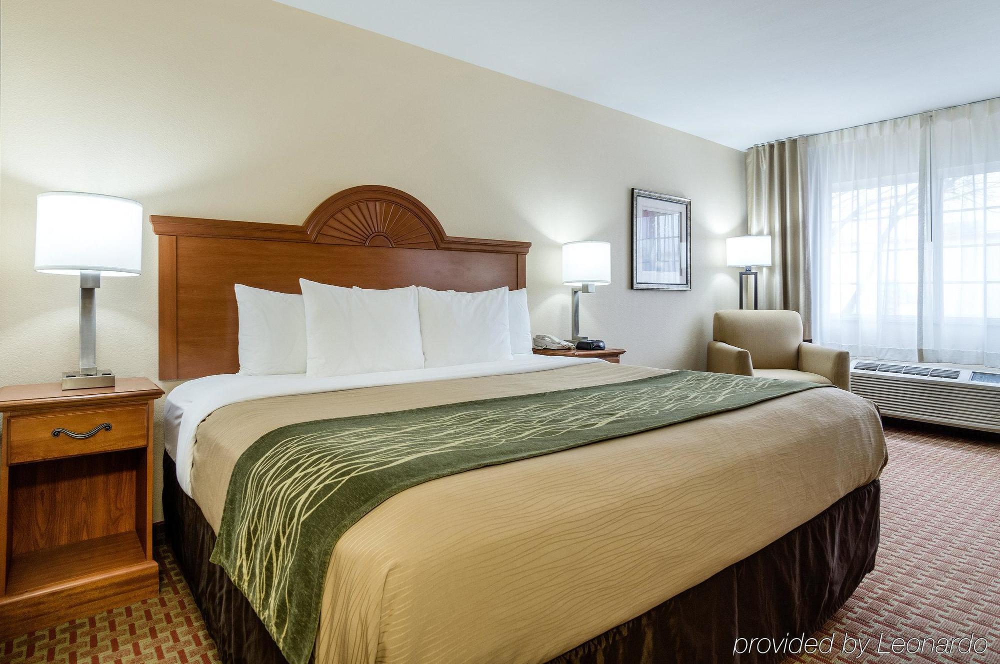 Super 8 By Wyndham Great Bend Hotel Exterior foto