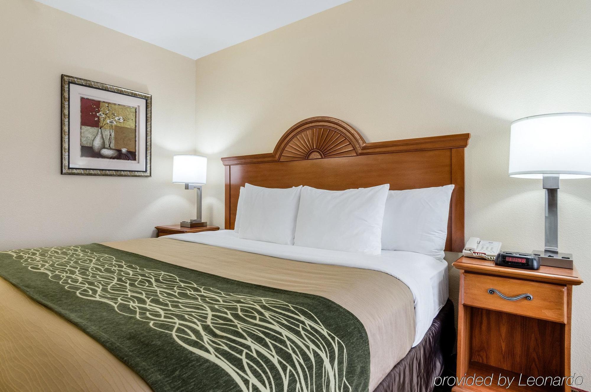 Super 8 By Wyndham Great Bend Hotel Exterior foto